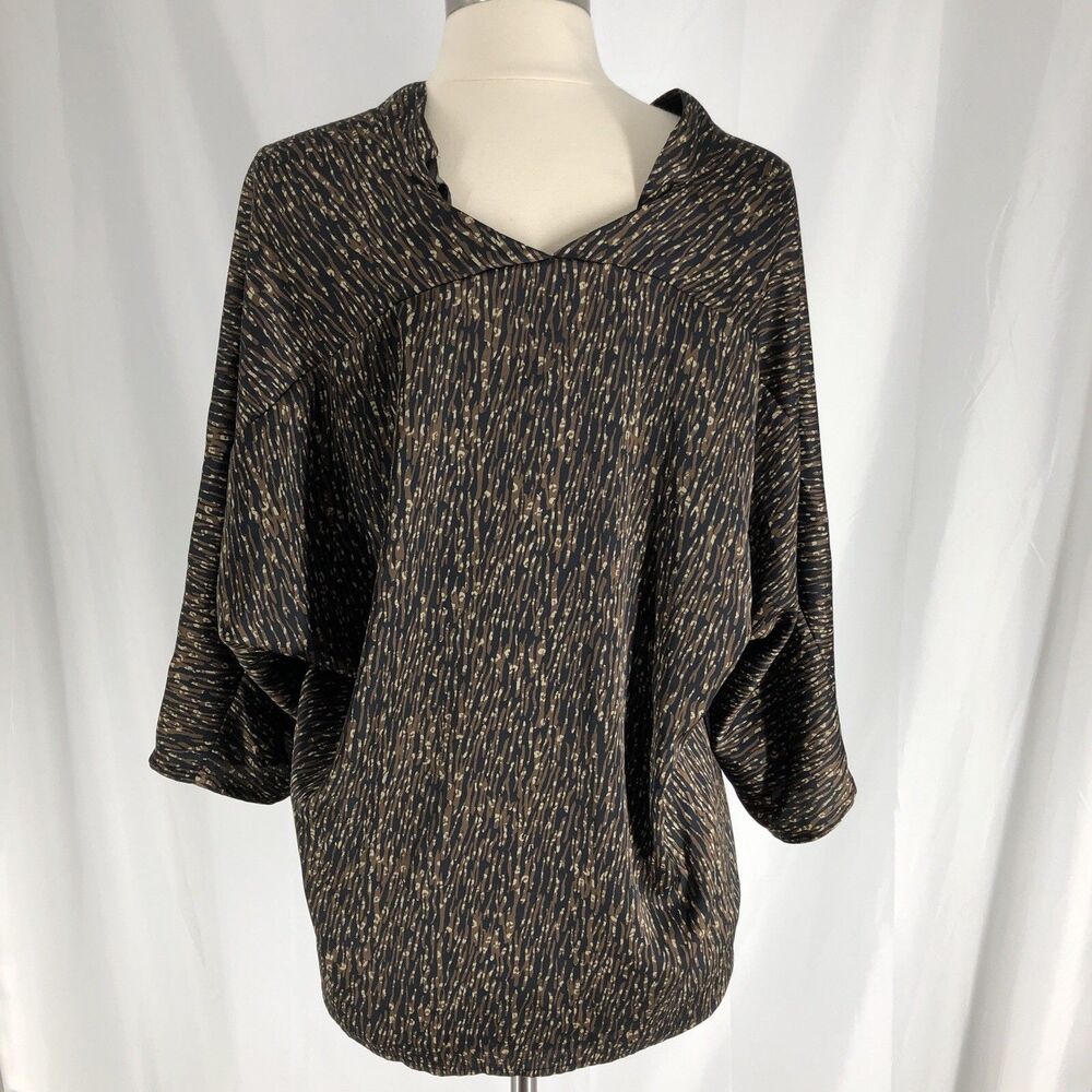 Banana Republic Women's Blouse Animal Print Polyester Brown V Neck  Size Large